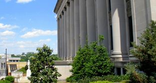 Photo of exterior of Municipal Building