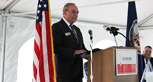 Mayor John Gilstrap speaks at Kyocera ceremony