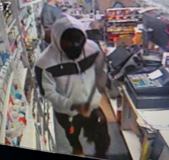 Sunrise Robbery Suspect Photos (2)